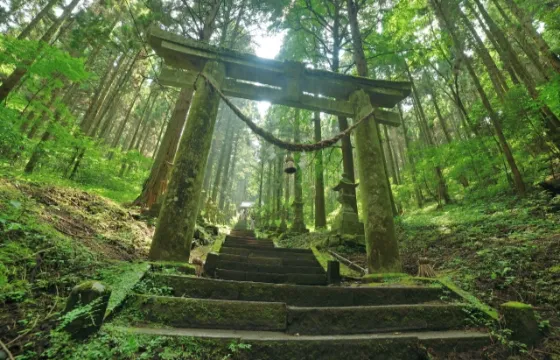 上色見熊野座神社