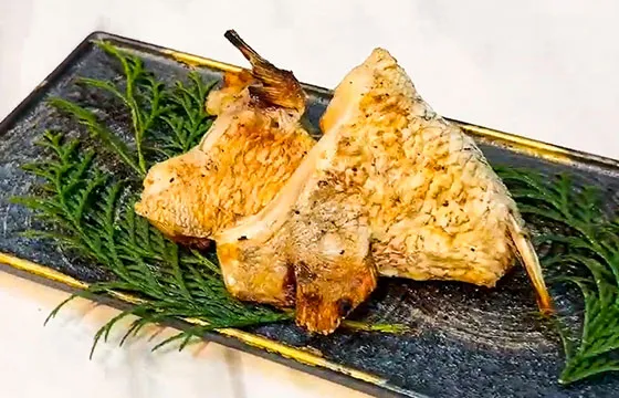 鯛カマ塩焼き